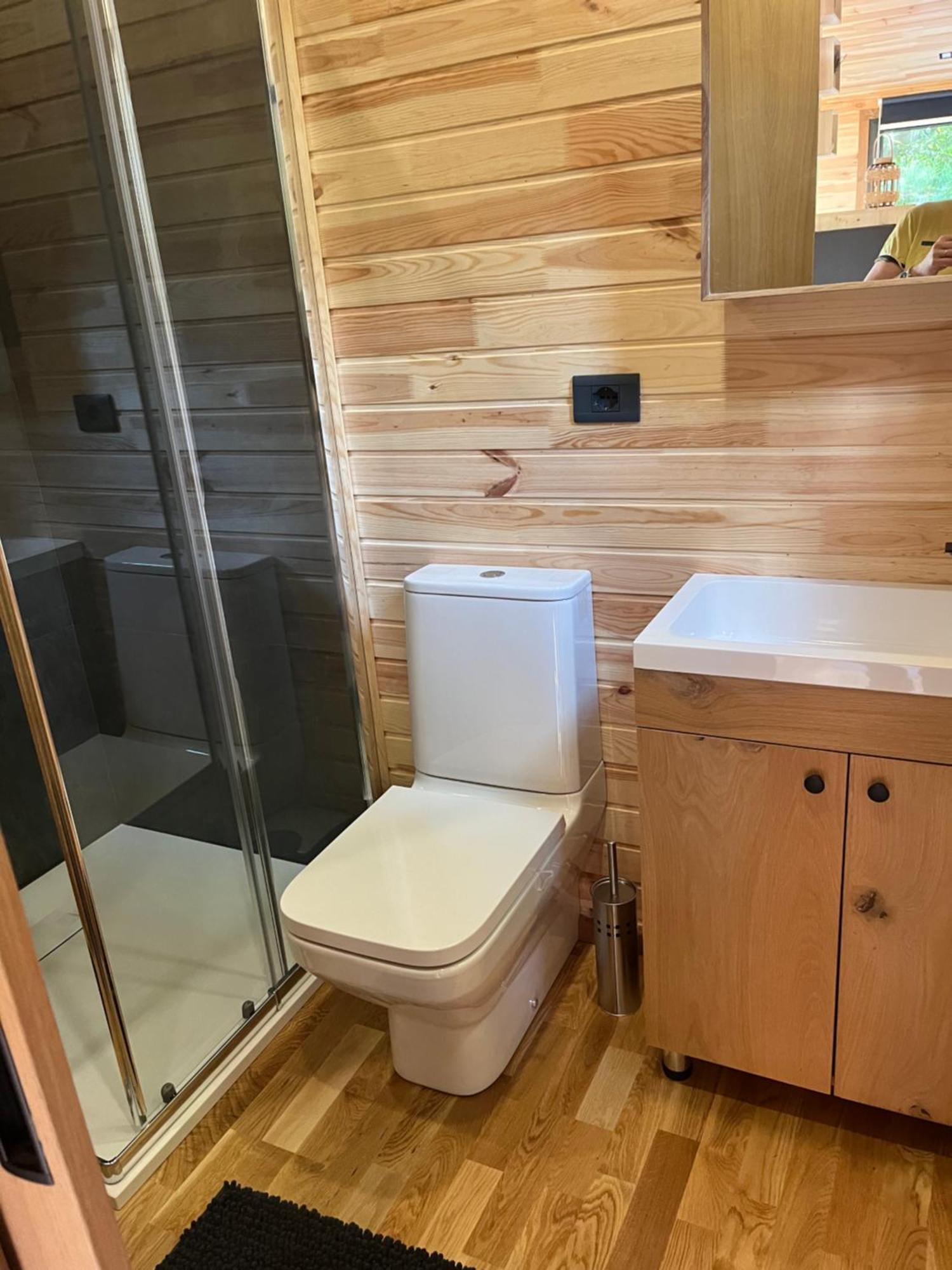 Tiny House Independante Tout Confort Et Tout Equipee Calme Et Intimee Assuree Morhange Extérieur photo